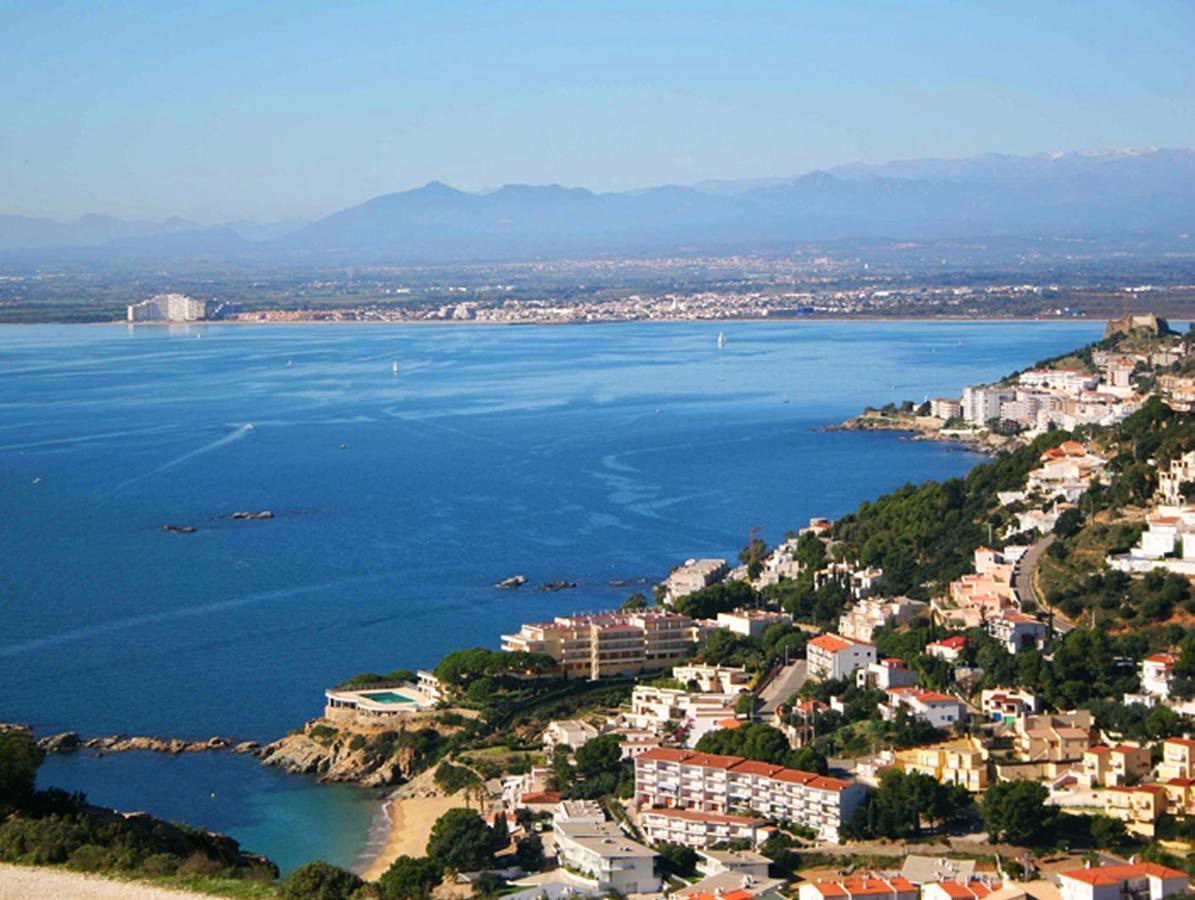Amazing Seaview Apartment With Terrace & Parking - Casa Artevida Roses Eksteriør billede